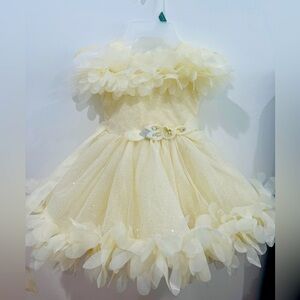 Beige / off white party wear dress